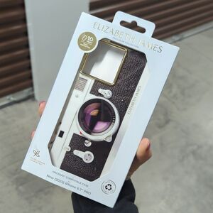Elizabeth James Case for MagSafe for iPhone 14 Pro Max - Elizabeth in Paris‎